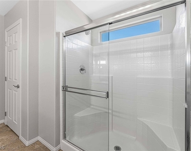 2611 Infinity Bay Court - Photo Thumbnail 11