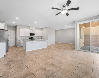 2611 Infinity Bay Court - Photo Thumbnail 2