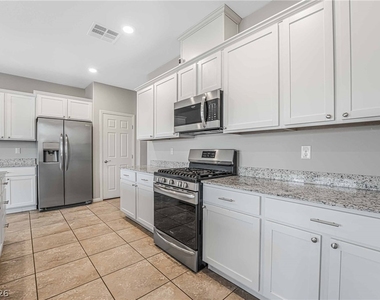 2611 Infinity Bay Court - Photo Thumbnail 4