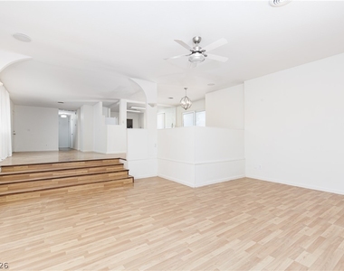 4411 E Boston Avenue - Photo Thumbnail 4