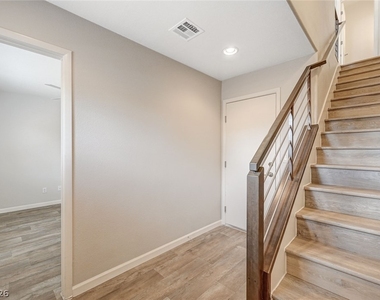 1645 Travis Jason Avenue - Photo Thumbnail 4