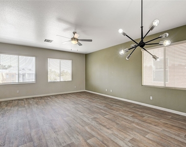 1645 Travis Jason Avenue - Photo Thumbnail 7