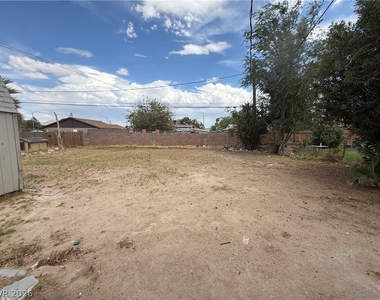 405 S 15th Street - Photo Thumbnail 17