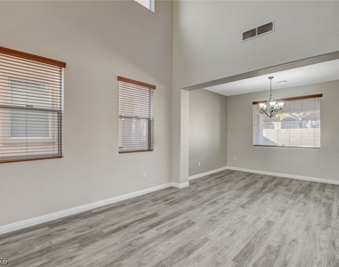 7465 Poppy Hills Court - Photo Thumbnail 6