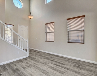7465 Poppy Hills Court - Photo Thumbnail 5