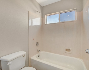 7465 Poppy Hills Court - Photo Thumbnail 43
