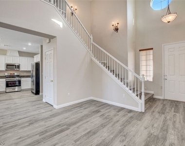 7465 Poppy Hills Court - Photo Thumbnail 4