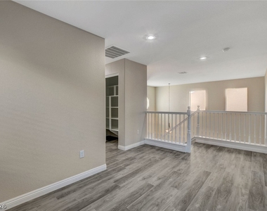 7465 Poppy Hills Court - Photo Thumbnail 23