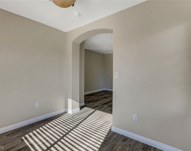 7465 Poppy Hills Court - Photo Thumbnail 34