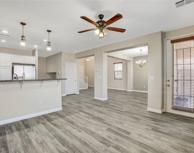 7465 Poppy Hills Court - Photo Thumbnail 11