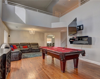 9808 Via Delores Avenue - Photo Thumbnail 3