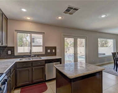 9808 Via Delores Avenue - Photo Thumbnail 11