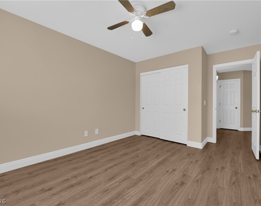 5716 Crowbush Cove Place - Photo Thumbnail 21