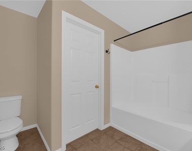 5716 Crowbush Cove Place - Photo Thumbnail 26