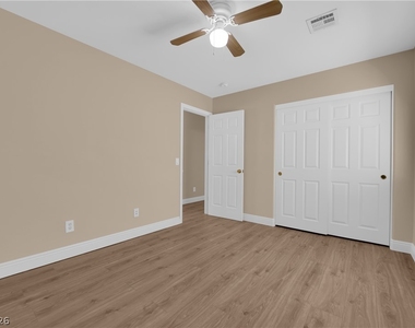 5716 Crowbush Cove Place - Photo Thumbnail 19