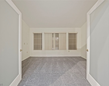 3009 Linkview Drive - Photo Thumbnail 7