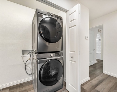 2200 S Fort Apache Road - Photo Thumbnail 15