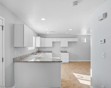 2281 Hidden View Street - Photo Thumbnail 12