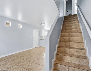 2281 Hidden View Street - Photo Thumbnail 5