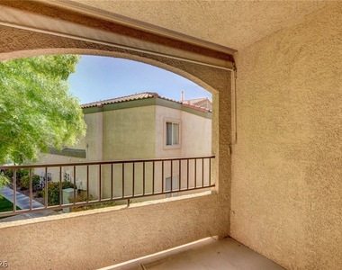 7885 Flamingo - Photo Thumbnail 36