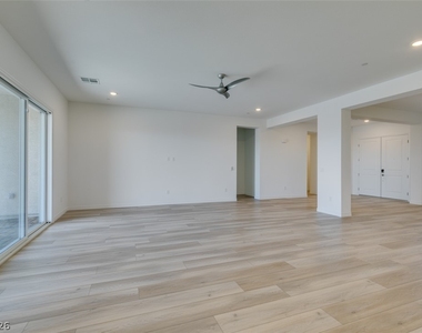 10869 Grace Landing Avenue - Photo Thumbnail 10