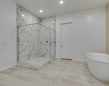 10869 Grace Landing Avenue - Photo Thumbnail 41