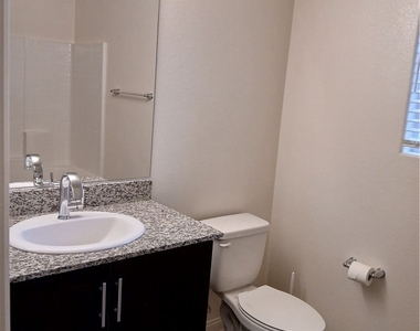 6811 Alpine White Court - Photo Thumbnail 21