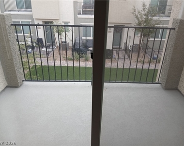 6811 Alpine White Court - Photo Thumbnail 8