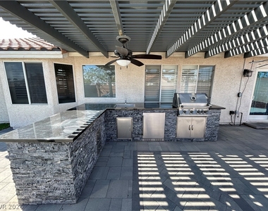 218 Black Eagle Avenue - Photo Thumbnail 21