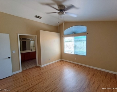 3409 Edenville Drive - Photo Thumbnail 10