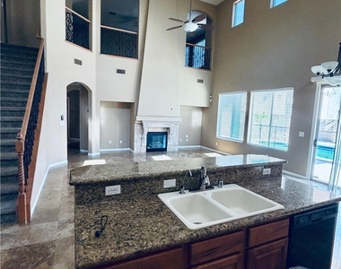 5122 Masotta Avenue - Photo Thumbnail 46