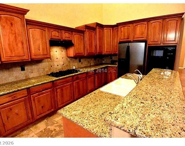 5122 Masotta Avenue - Photo Thumbnail 10