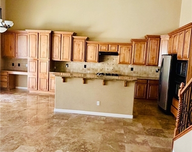5122 Masotta Avenue - Photo Thumbnail 9