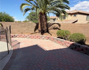 5122 Masotta Avenue - Photo Thumbnail 44