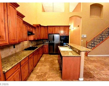 5122 Masotta Avenue - Photo Thumbnail 11
