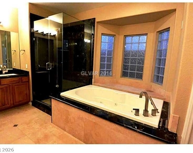 5122 Masotta Avenue - Photo Thumbnail 20