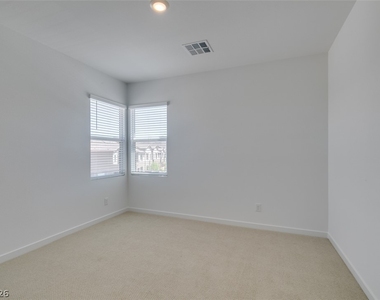 1031 Valeria Ridge Lane - Photo Thumbnail 27