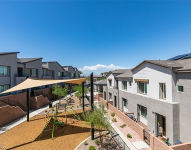 1031 Valeria Ridge Lane - Photo Thumbnail 36