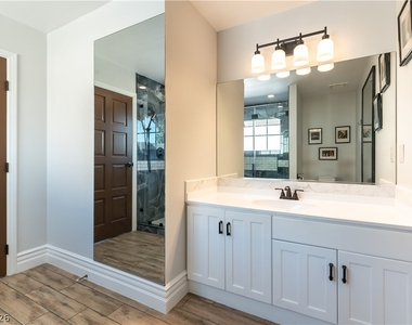2845 Queens Courtyard Drive - Photo Thumbnail 28