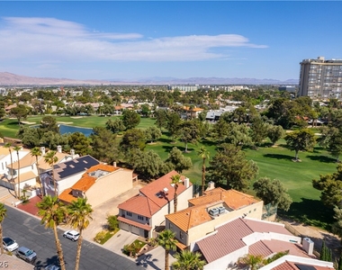 2845 Queens Courtyard Drive - Photo Thumbnail 42