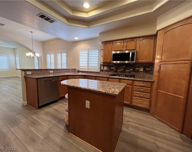 678 Kentons Run Avenue - Photo Thumbnail 11
