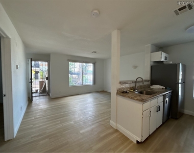 3609 Melonies Drive - Photo Thumbnail 8