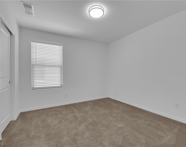 5925 Obsidian Sky Avenue - Photo Thumbnail 21
