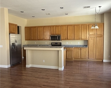 10212 Refuge Court - Photo Thumbnail 2