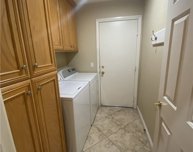 10212 Refuge Court - Photo Thumbnail 17