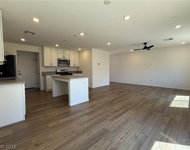 5299 Barcola Avenue - Photo Thumbnail 2