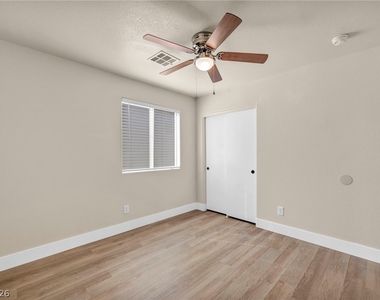 10306 Spider Rock Avenue - Photo Thumbnail 21