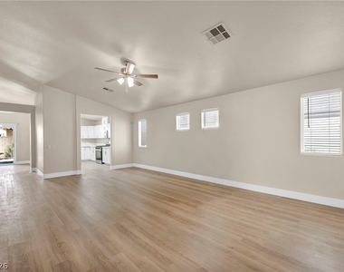 10306 Spider Rock Avenue - Photo Thumbnail 5