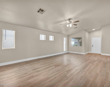 10306 Spider Rock Avenue - Photo Thumbnail 8
