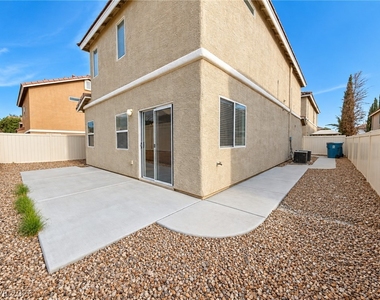 11970 Giles Street - Photo Thumbnail 10